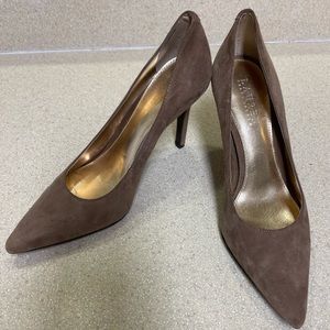 Lauren Ralph Lauren suede taupe pumps
